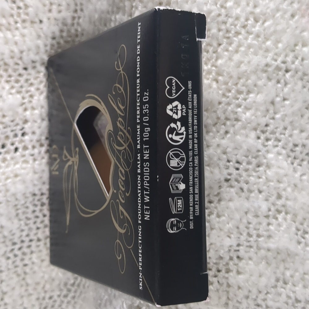 KVD Beauty (Kat Von D) Good Apple Foundation Balm in Medium(054), 10g/0.35oz - Picture 8 of 10